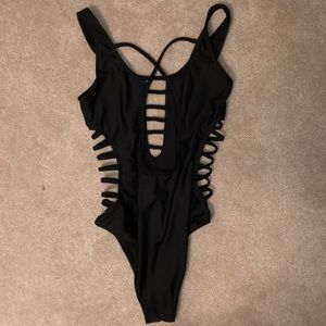 BLACK ONE-PIECE BATHING SUIT SIZE S